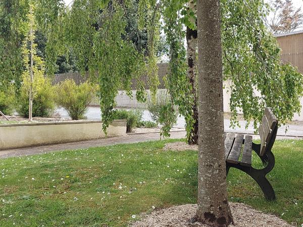 Authenticité, sérénité et école à pied