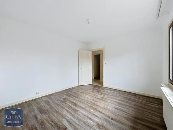 Appartement à louer 3 pièces 76.12m² Saint-Priest (69800)