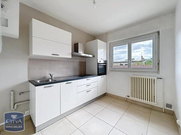 Appartement à louer 3 pièces 76.12m² Saint-Priest (69800)