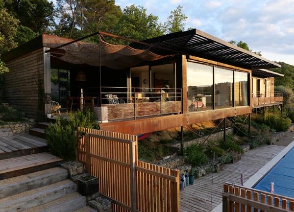 Maison à vendre    5 pièces • 198 m2 Malemort-du-Comtat