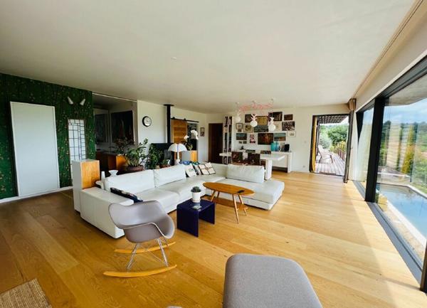 Maison à vendre    5 pièces • 198 m2 Malemort-du-Comtat