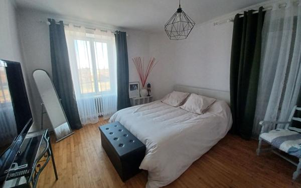 Maison à vendre    6 pièces •  Vareilles