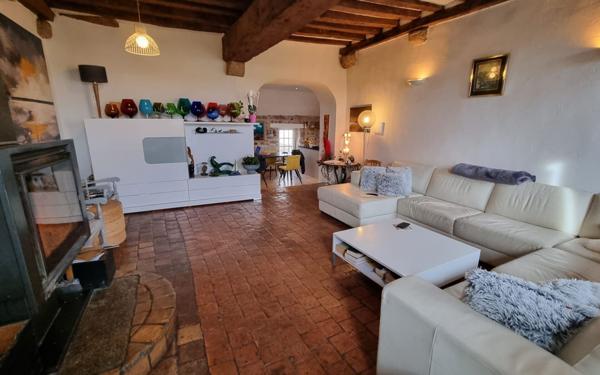 Maison à vendre    6 pièces •  Vareilles