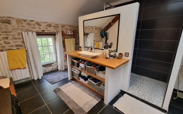 Maison à vendre    6 pièces •  Vareilles