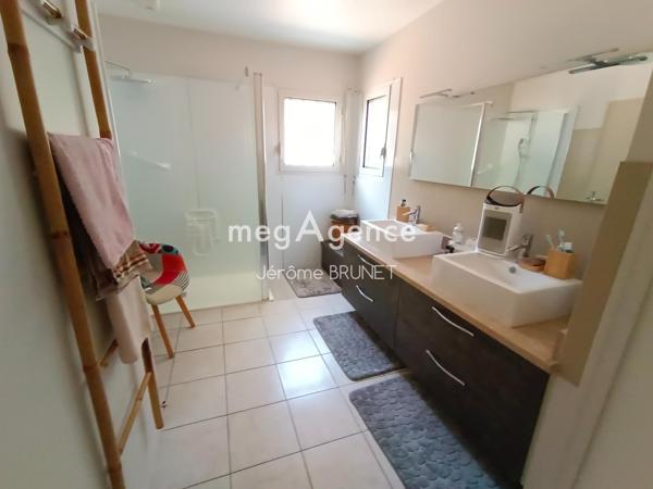 Maison à MOUTIERS-LES-MAUXFAITS, 85540 - 5 pièces 131m²