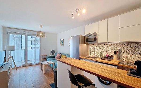 Appartement à louer    2 pièces •  Suresnes