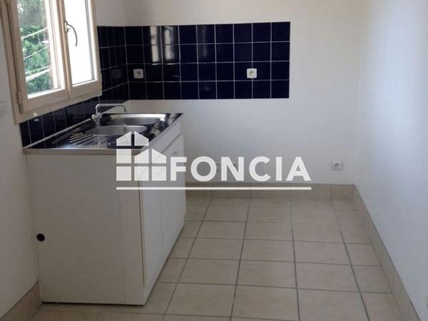 Location Appartement 3 pièces 54.13 m² - 21 TER RUE DES GODES CIRONS Guernes 78520