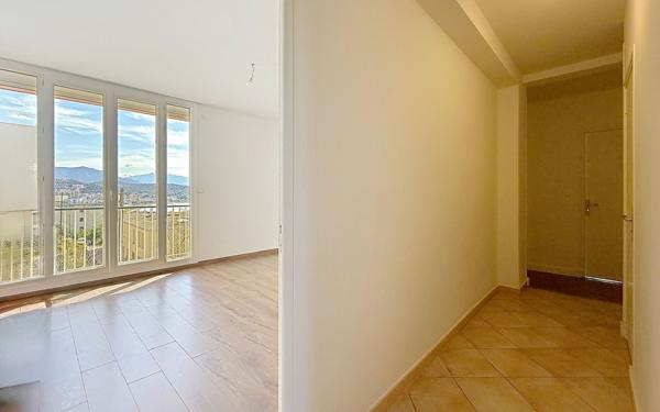 Appartement à louer    4 pièces • 82,41 m2 Ajaccio