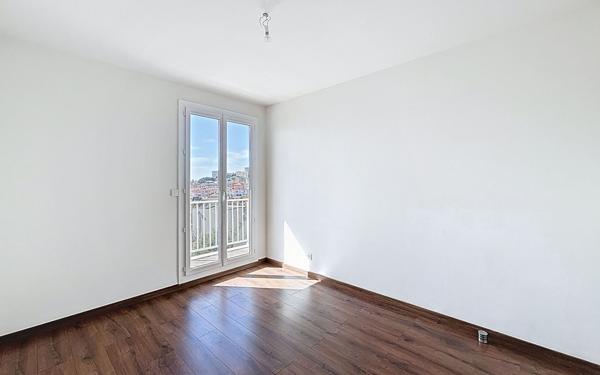 Appartement à louer    4 pièces • 82,41 m2 Ajaccio