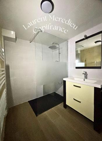 Maison de ville pleine de charme – Centre-ville de Saint-André-de-Cubzac