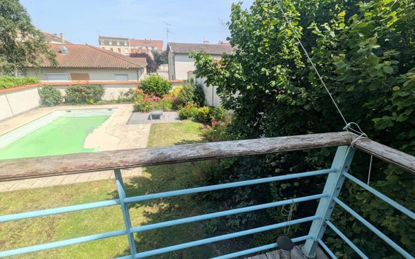 Maison à vendre    5 pièces •  Bourg-en-Bresse