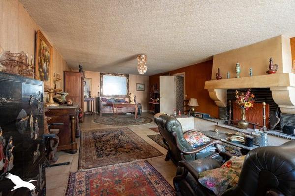 Maison 169 087 € Mirambeau 9 p 270 m² DPE F
