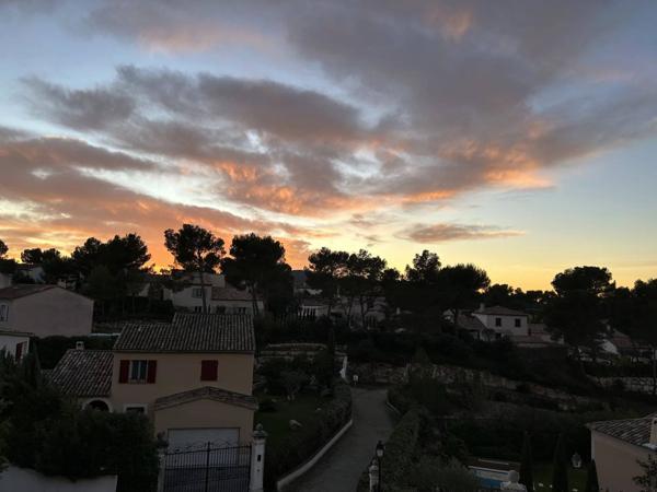 Maison T4 avec piscine neuve pour la résidence et parking à Mallemort