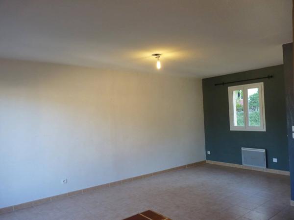 Maison T4 avec piscine neuve pour la résidence et parking à Mallemort