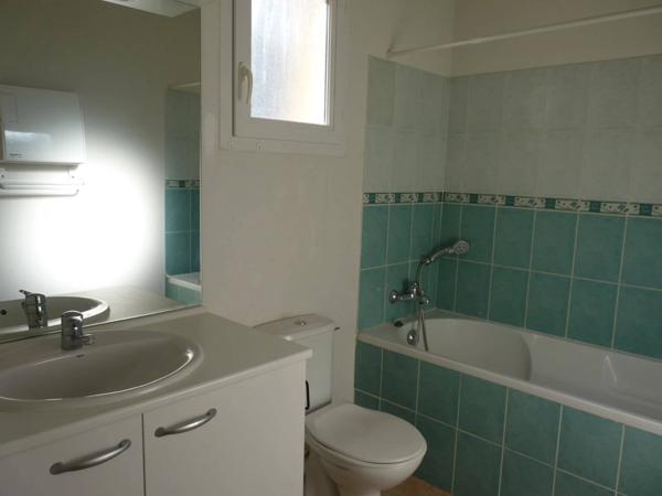 Maison T4 avec piscine neuve pour la résidence et parking à Mallemort