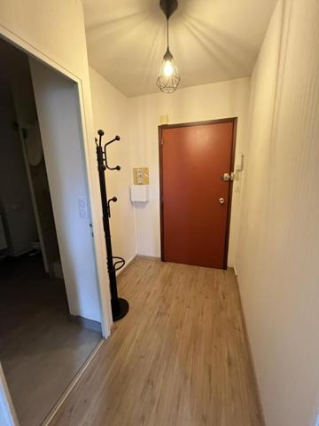 T1 Bis Meublé avec Cave et Parking Rodez SANS FRAIS D'AGENCE