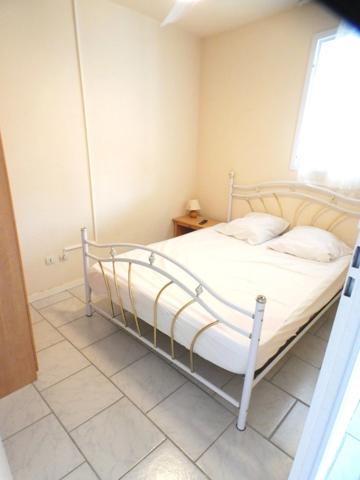 Richelieu. Appartement 2 pièces cabine