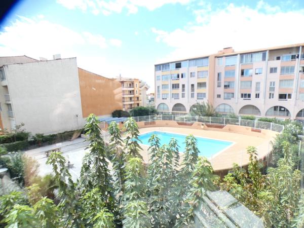 Richelieu. Appartement 2 pièces cabine