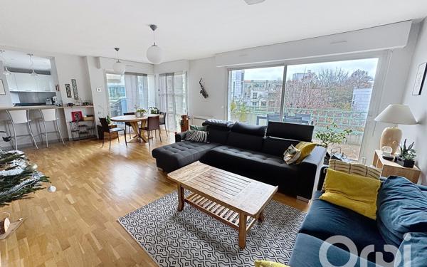 Appartement à vendre    4 pièces • 105,30 m2 Clamart