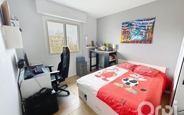 Appartement à vendre    4 pièces • 105,30 m2 Clamart