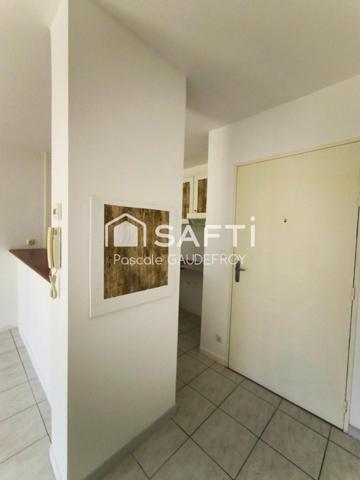 APPARTEMENT 40 m² T2 AVEC JARDINNET – JONZAC