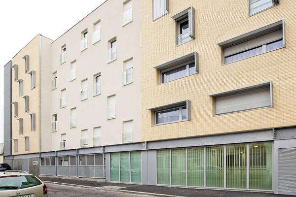 INVESTISSEMENT LOCATIF – MONTREUIL – Résidence Etudiante Les Estudines Arago - 4,98% de rentabilité