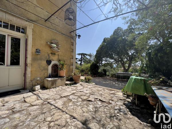 Maison 5 pièces de 230 m² à Villeneuve-lès-Avignon (30400)
