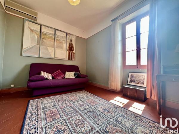 Maison 5 pièces de 230 m² à Villeneuve-lès-Avignon (30400)