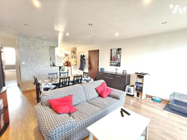 APPARTEMENT A VENDRE REIMS/LIMITE CORMONTREUIL - T4 dernier étage avec 3 chambres
