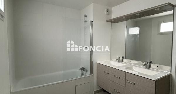 Location Appartement 3 pièces 75.6 m² - Goussainville 95190