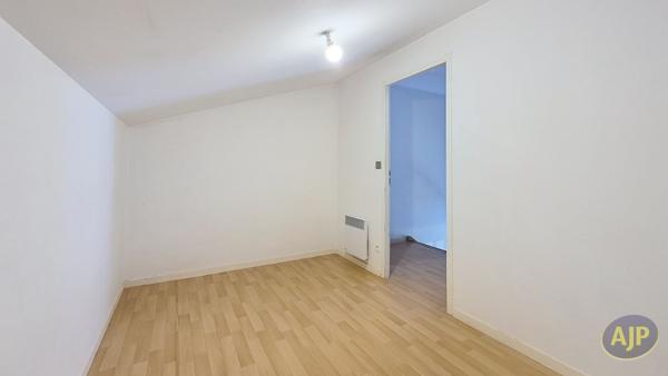 Location appartement La Roche Sur Yon : 700 € - AJP Immobilier La Roche-sur-Yon