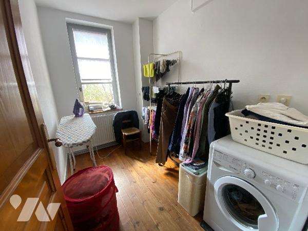 Belle propriété en pierre avec jardin coquet