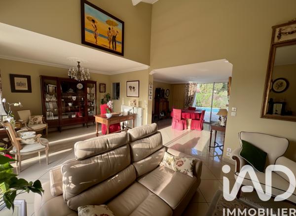 Maison à vendre 5 pièces 120 m² Caissargues