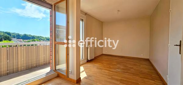 Appartement
         4 pièces
        - 82 m² Exclusivité 252 000 € *