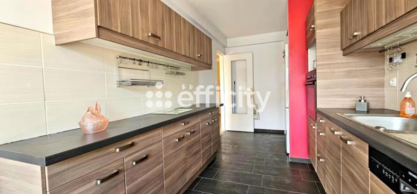 Appartement
         4 pièces
        - 82 m² Exclusivité 252 000 € *