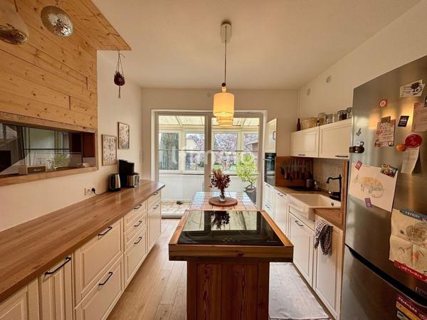 À vendre à Sélestat – Élégante maison de maître avec jardin arboré