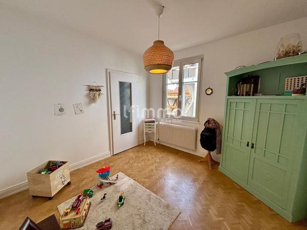 À vendre à Sélestat – Élégante maison de maître avec jardin arboré