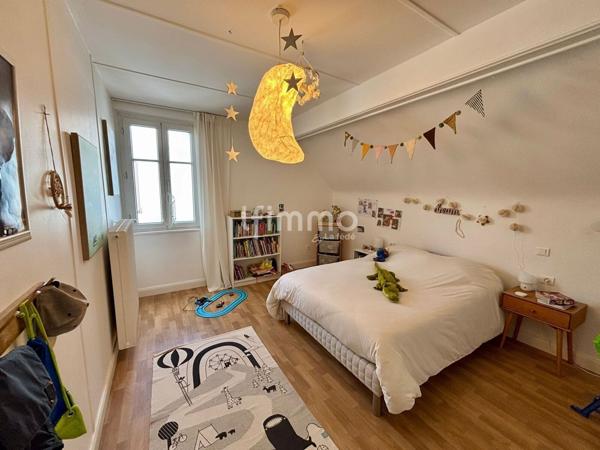 À vendre à Sélestat – Élégante maison de maître avec jardin arboré