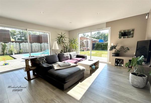 Maison T5 – 135m² – Piscine chauffée – Le Taillan-Médoc