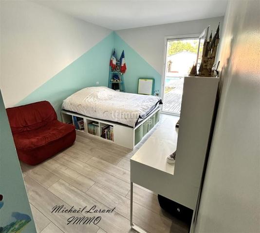 Maison T5 – 135m² – Piscine chauffée – Le Taillan-Médoc