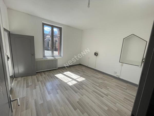 Local professionnel + appartements : Le bien idéal pour investir ou développer votre activité