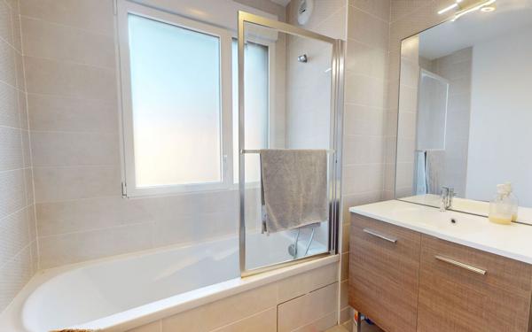 Appartement à vendre    4 pièces • 92,69 m2 Lyon 5