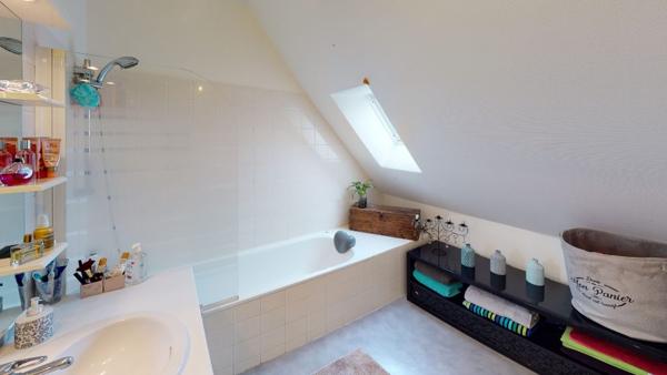 Appartement Douvres La Delivrande  3 pièces 70 m2