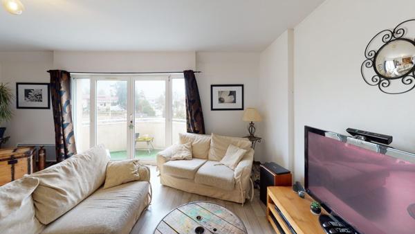 Appartement Douvres La Delivrande  3 pièces 70 m2