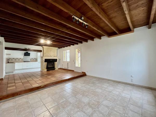 Maison à louer |                                        Laruscade |                                        4 pièces  | 115 m²