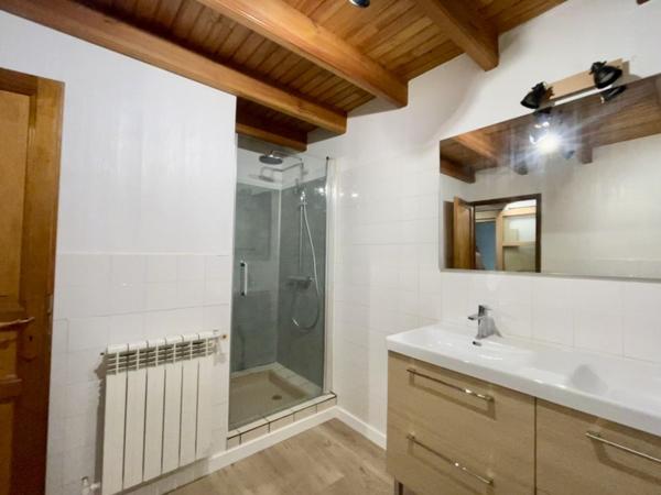 Maison à louer |                                        Laruscade |                                        4 pièces  | 115 m²