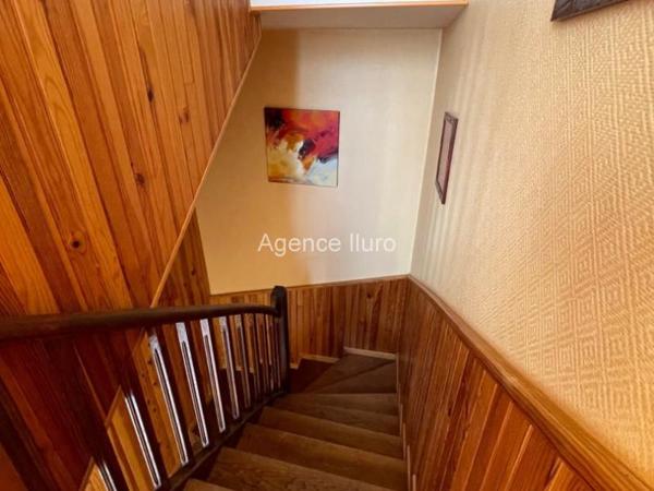 Maison - Oloron-sainte-marie - Réf.:204749 OLORON - MAISON ANCIENNE RENOVEE TYPE T4 AUX BEAUX VOLUMES DE 191 M² -