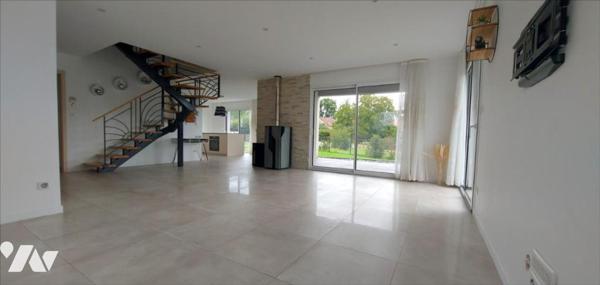 MAISON COMPTEMPORAINE SERRE LES SAPINS