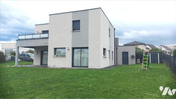 MAISON COMPTEMPORAINE SERRE LES SAPINS