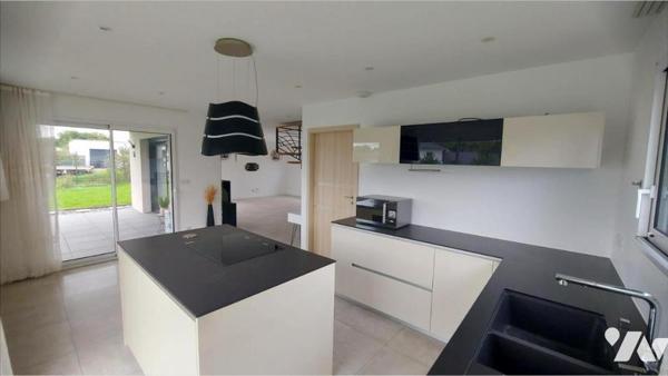 MAISON COMPTEMPORAINE SERRE LES SAPINS